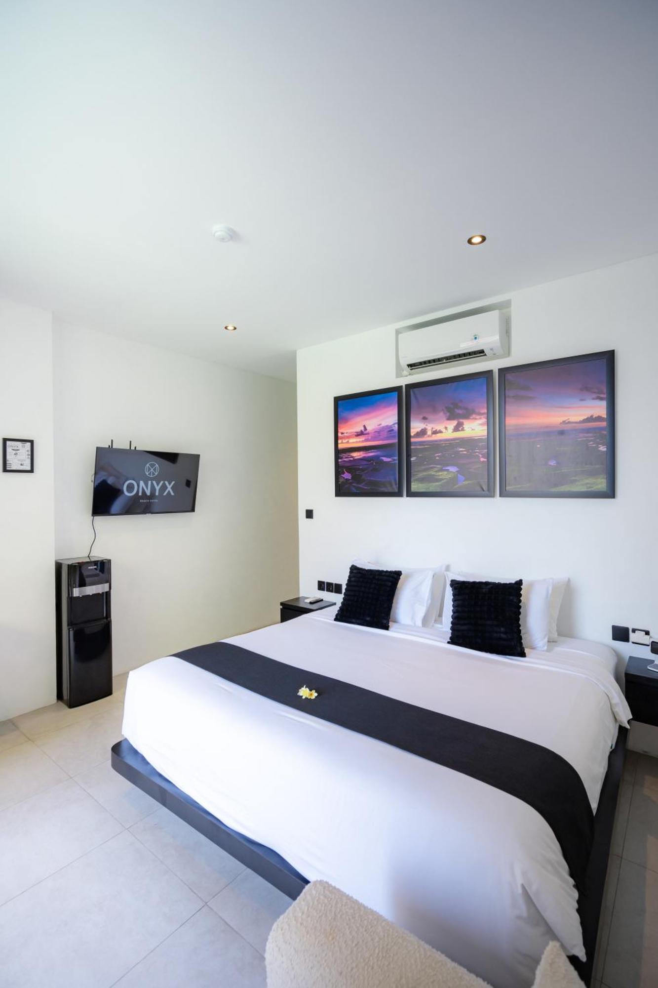 Onyx Beach Hotel Canggu Exterior foto